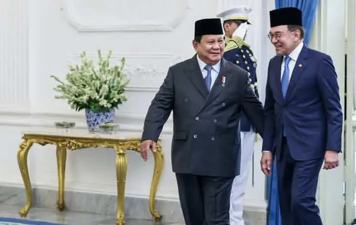 Presiden Prabowo Sambut PM Malaysia Anwar Ibrahim di Jakarta dalam Konsultasi Tahunan RI-Malaysia ke-13  ‎