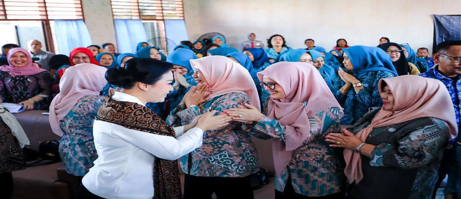 Pembinaan PAAR di Kwala Bekala, Airin Rico Waas Ajak Kader PKK Perkuat Peran Keluarga Sebagai Pondasi Utama Pendidikan Anak