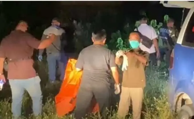 Warga Cisauk Dikejutkan Penemuan Jasad Wanita Membusuk di Belakang Rumah  ‎