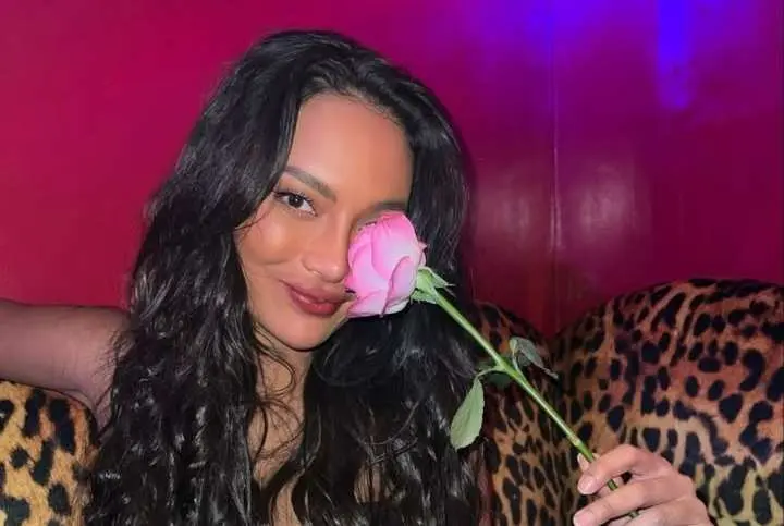 Erika Carlina Bongkar Fakta Hamil 9 Bulan dan Ungkap Tanggal Lahirannya, Sosok Ayah Biologis Dipertanyakan 