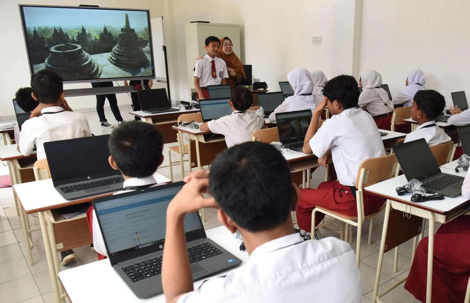 Sekolah Rakyat Dimulai! Harapan Baru Pendidikan untuk Keluarga Kurang Mampu