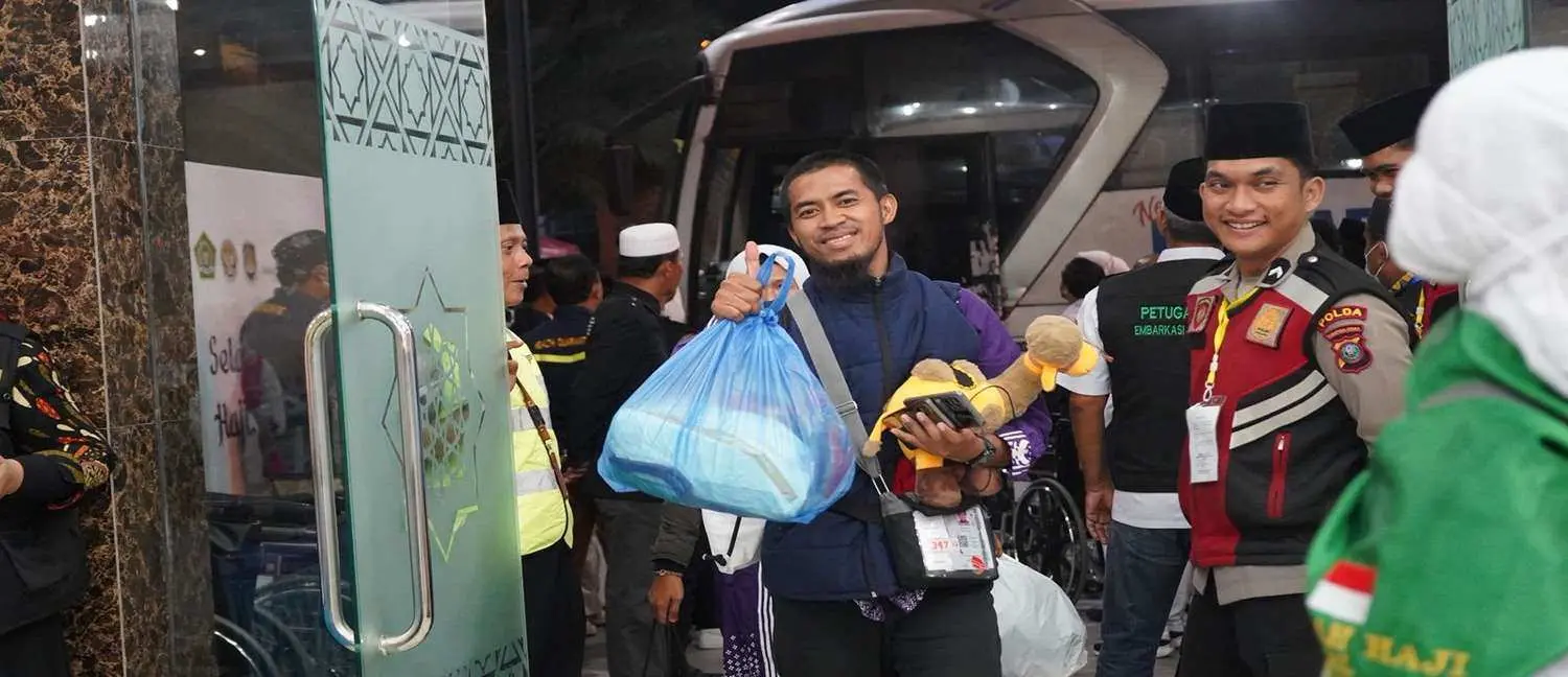 Jemaah Haji Kloter 22 Tiba di Debarkasih Asrama Jaji Medan
