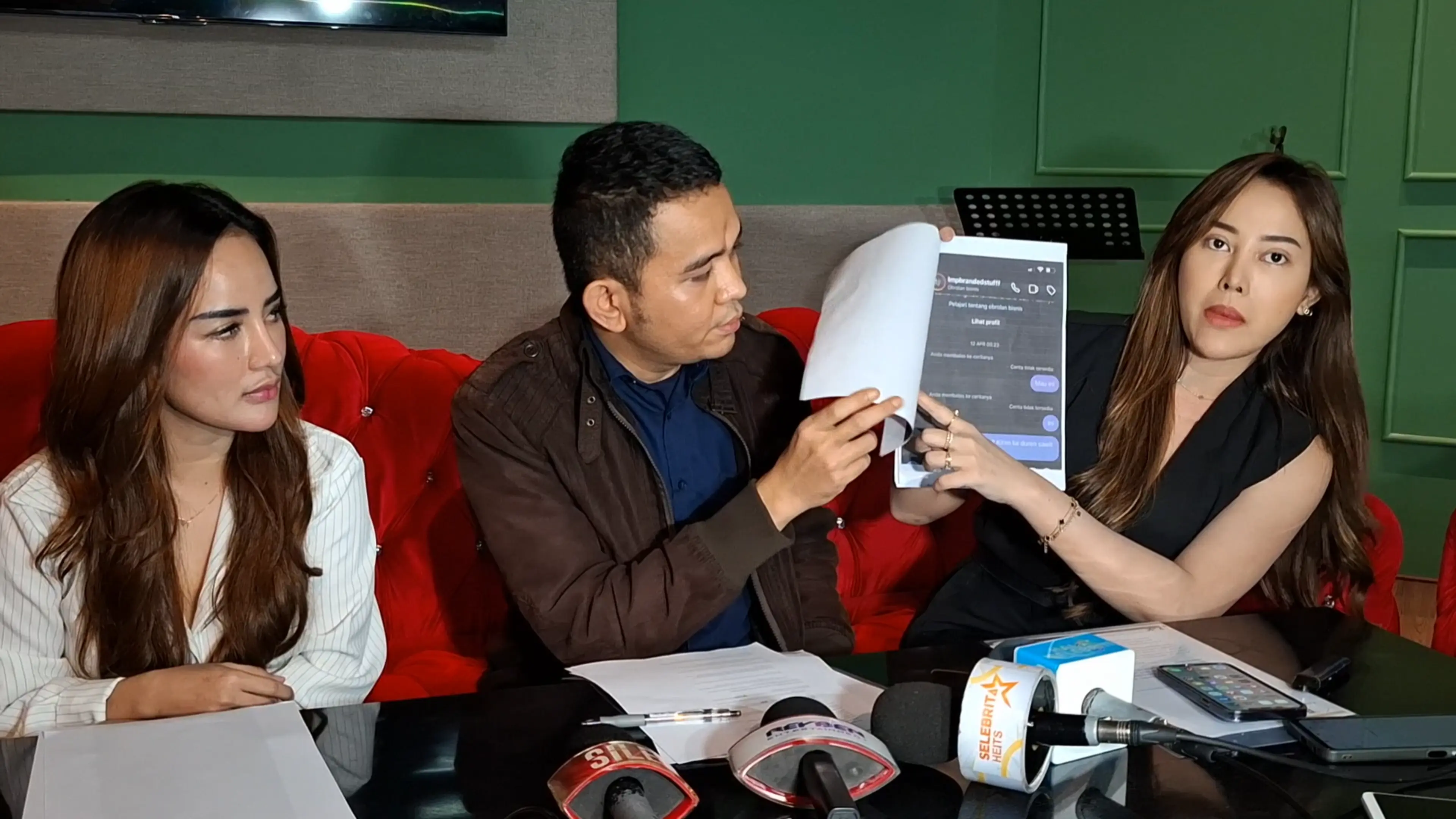 (VIDEO) Lisa Mariana Disomasi Atas Dugaan Penggelapan dan Penipuan