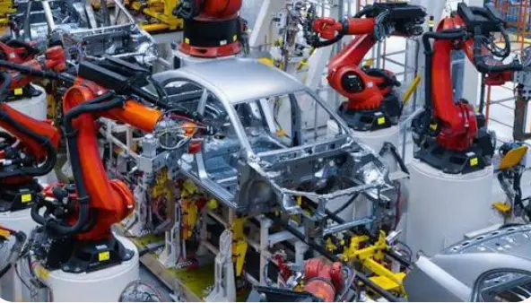 Awal Juli Suram: Sektor Manufaktur RI Terpukul, Pengusaha Mulai Batasi Jam Kerja