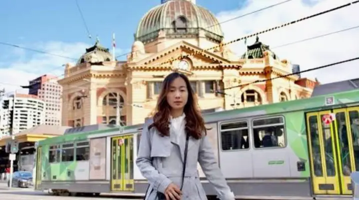 Ditinggal Kantor, Merianti Raup Rp300 Ribu per Jam Jadi Pemetik Buah di Australia