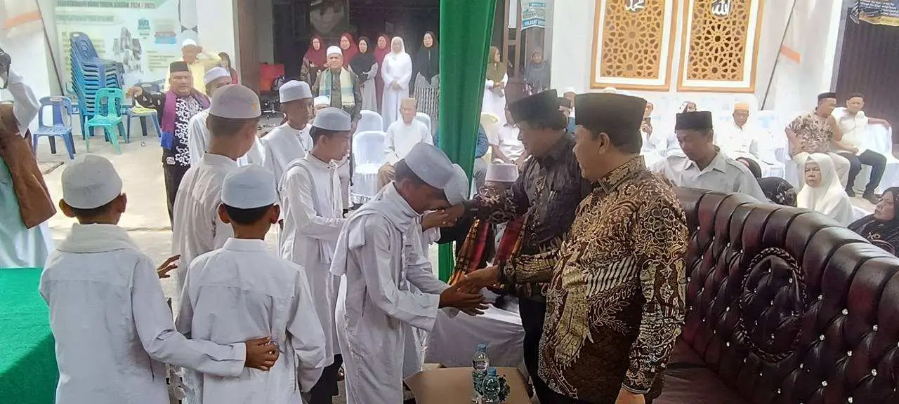 Kakanwil Kemenagsu Letakkan Batu Pertama Pembangunan Gedung Asrama Pesantren Tahfizh Qur’an Umat Annajah Sumut