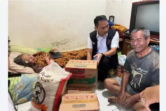 Kisah Poniman dan Tarpiah: Potret Kemiskinan yang Menyayat Hati di Tangerang  ‎