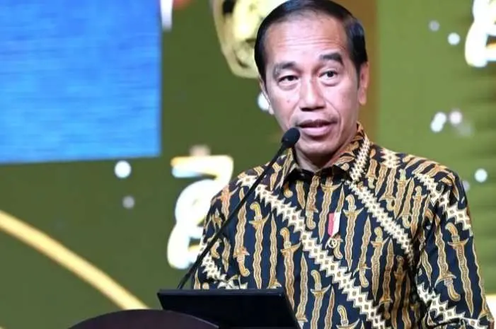 Wajahnya Dipenuhi Bercak Putih, Jokowi Idap Penyakit Apa? Ajudan Ungkap Kondisi yang Sebenarnya 