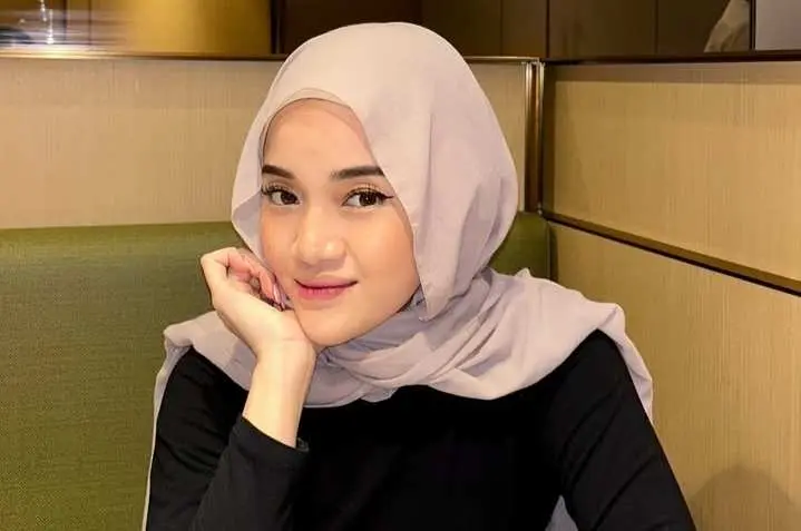 Profil Diandra Marsha, Keponakan Maia Estianty yang Mencuri Perhatian Lewat Pesona Natural dan Bisnis Hijabnya