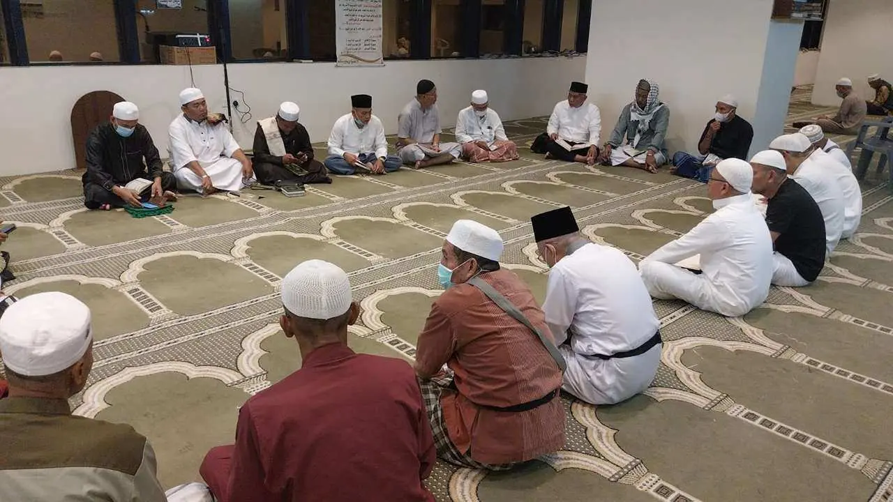Jemaah Haji Kloter 9 KNO Gelar Doa Bersama Untuk Kesembuhan Jemaah yang Sakit