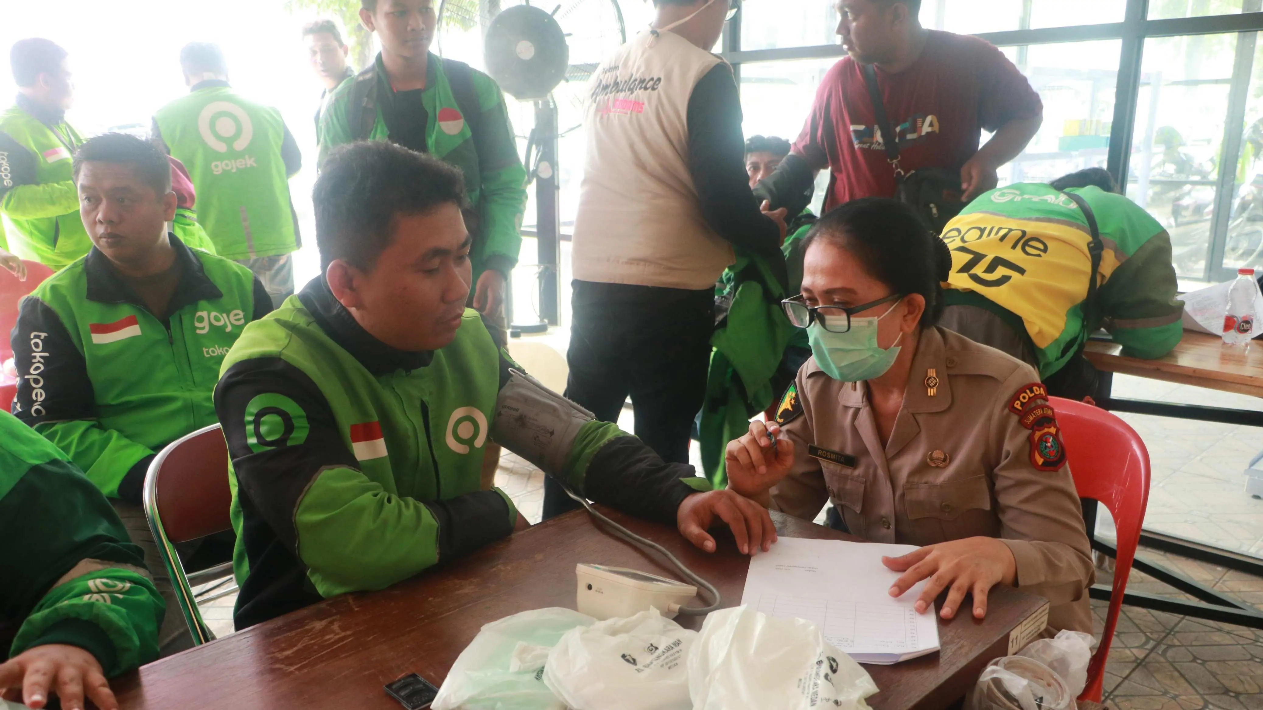 Ratusan Pengemudi Ojek Online Jalani Pemeriksaan Kesehatan Gratis di RS Bhayangkara TK II Medan