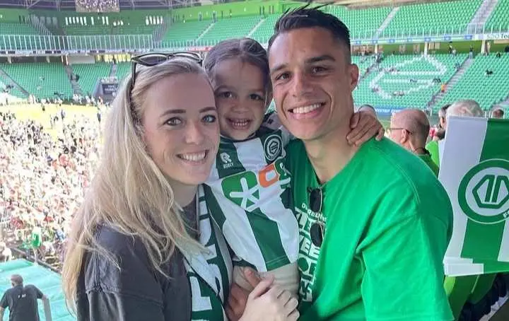 Profil Marlies, Istri Joey Pelupessy yang Viral Hafal Lagu Indonesia Raya