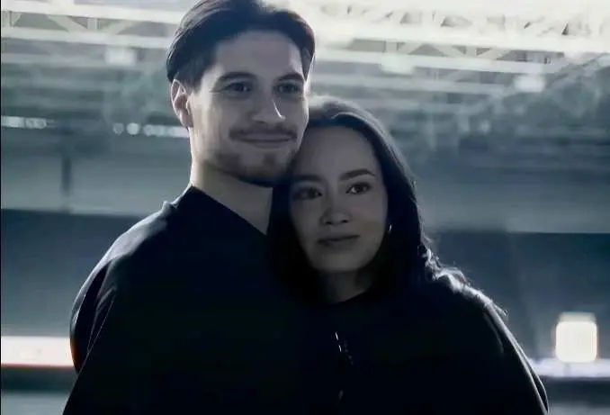 Sosok Evi Sri, Istri Kevin Diks yang Ternyata Keturunan Indonesia Miliki Silsilah Mengesankan 