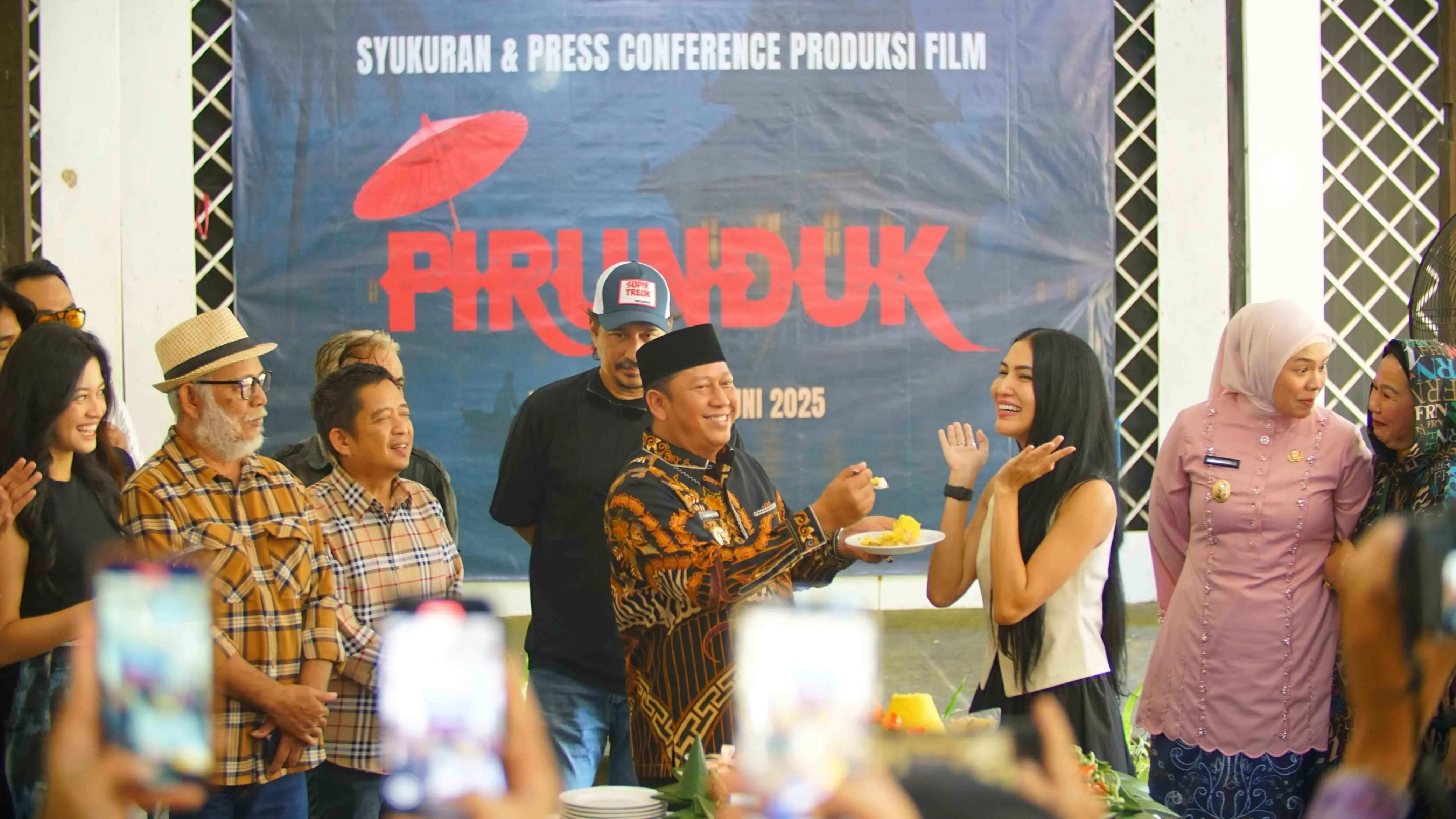 Kampung Halaman Bupati Batola Terpilih Jadi Lokasi Syuting Film Horor Yang Berjudul  Pirunduk