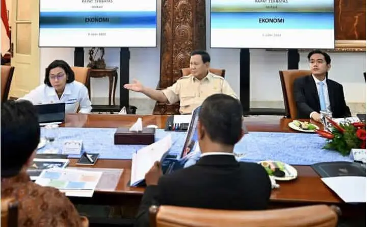 Presiden Prabowo Luncurkan Stimulus Ekonomi Rp24,44 Triliun untuk Juni–Juli, Mencakup Bansos  ‎