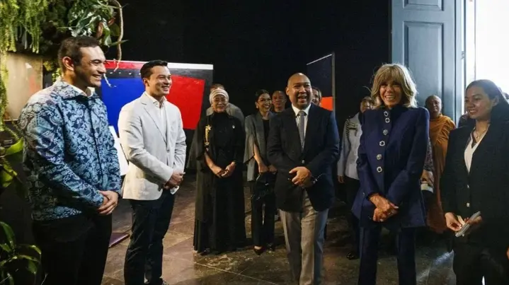 Deretan Anak Artis yang Sukses Berkarier sebagai Dokter, bikin bangga!! 