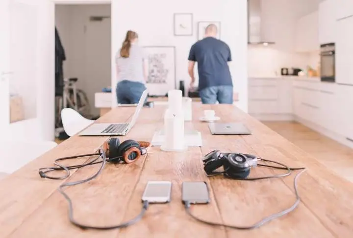 Biar Nggak Kecanduan Gadget, Cobalah Ikuti Tips Ini!  ‎