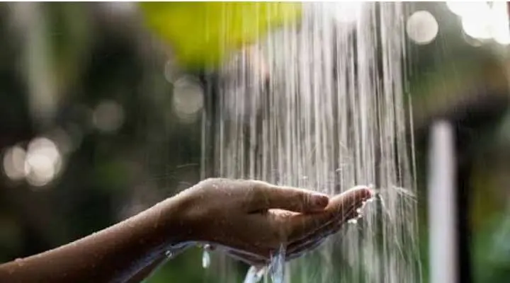 Air Dingin vs Air Hangat: Mana yang Lebih Baik untuk Kesehatan?