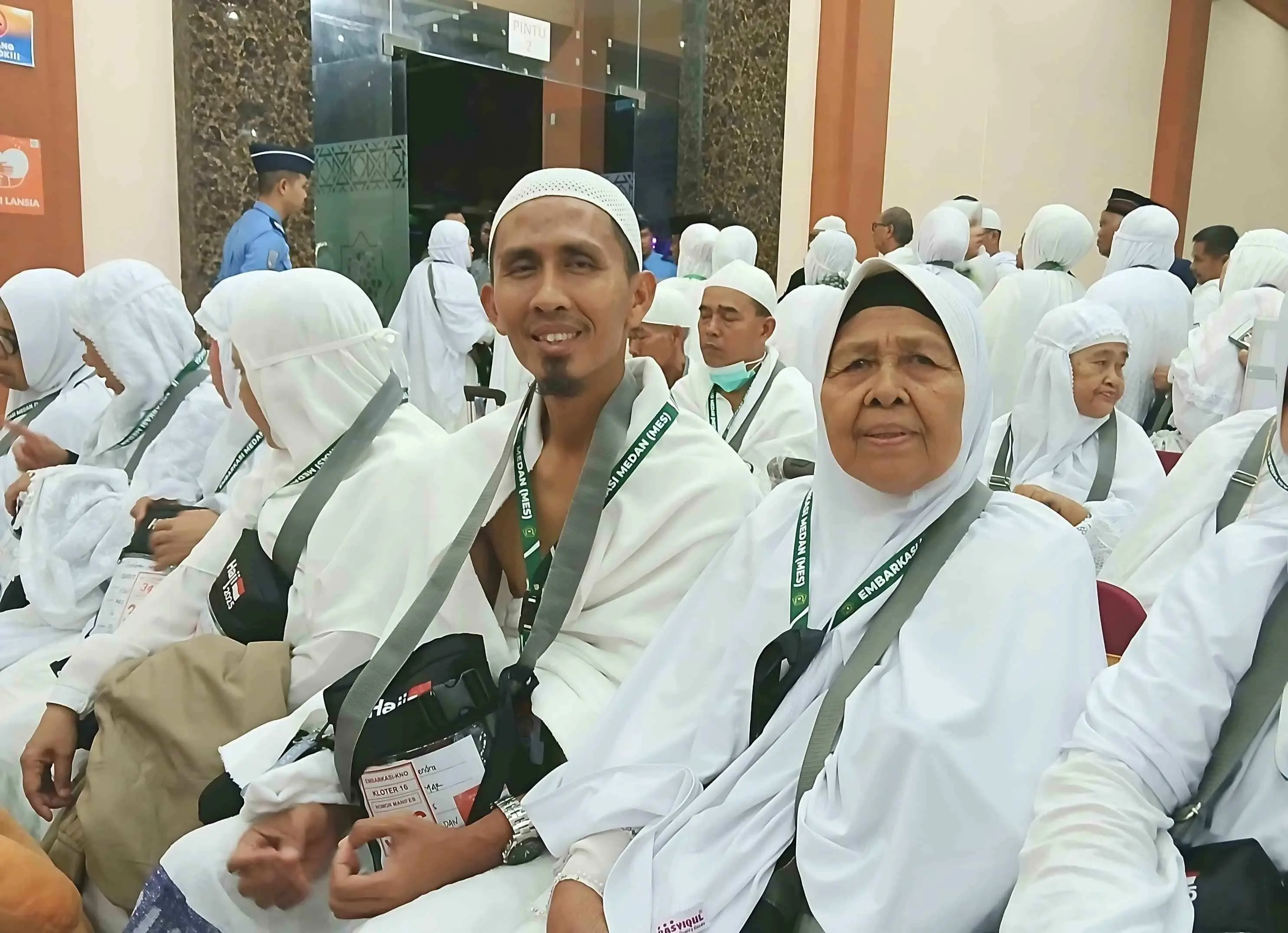 Kisah Nek Marni, Dua Dekade Jualan Serabi Akhirnya Berangkat Haji