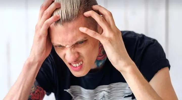 Jangan Berlebihan, Ini Dia Dampak Negatif dan Bahaya Main Gadget Pada Kesehatan   ‎