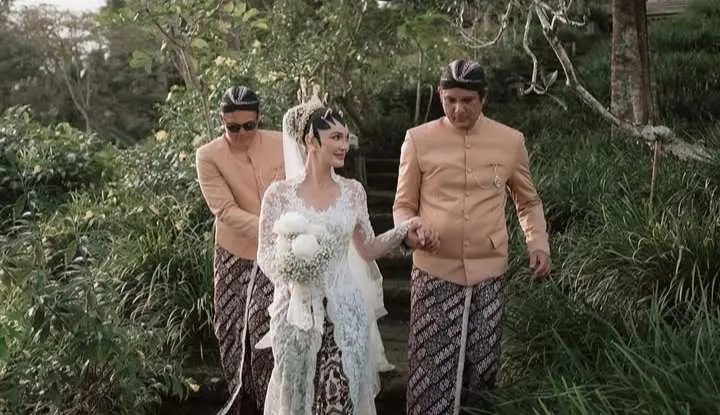 Sosok Ismael Dully dan Tipi Jabrik Kakak Luna Maya Jadi Sorotan di Hari Pernikahan 