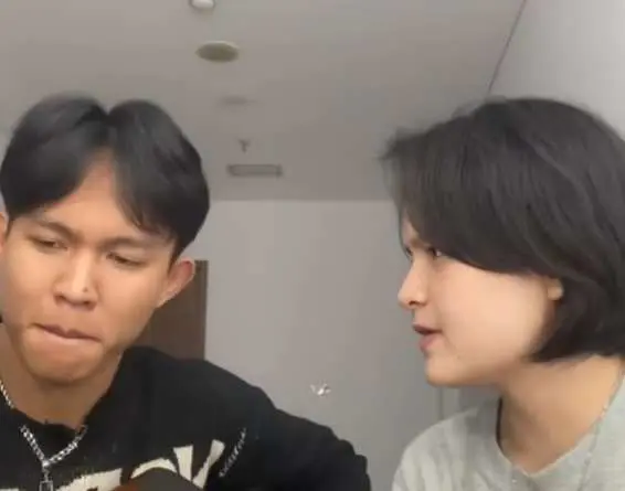 Ternyata Sepupuan! Ini Kisah di Balik Hubungan Mesa Hira dan Fajar Nur di Indonesian Idol 2025 yang Mengejutkan 