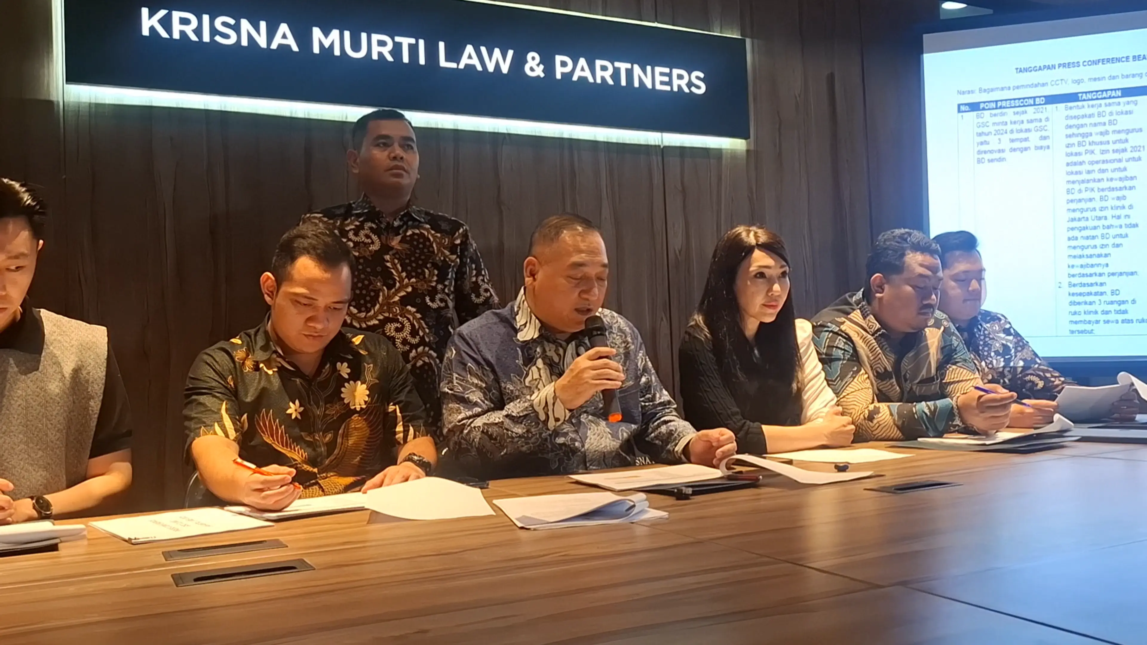 (VIDEO) Klarifikasi Irene Kamaludin Terkait Tudingan Dugaan Perusakan Oleh Diana Jo Pemilik Beauty District