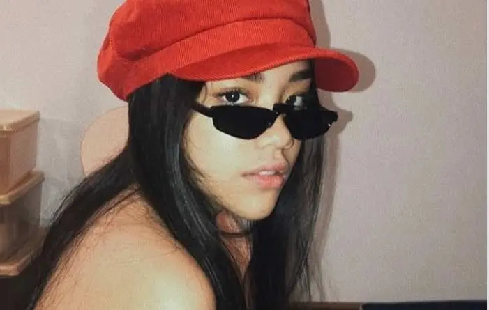 Fakta-Fakta Menarik Tentang Baila Fauri, Penyanyi Muda yang Kini Tergabung di  Agensi 88rising