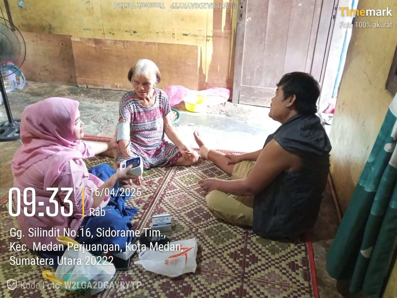 Sedih dan Haru di Wajah Warga Mendapat Perhatian Kesehatan dari Pemerintah