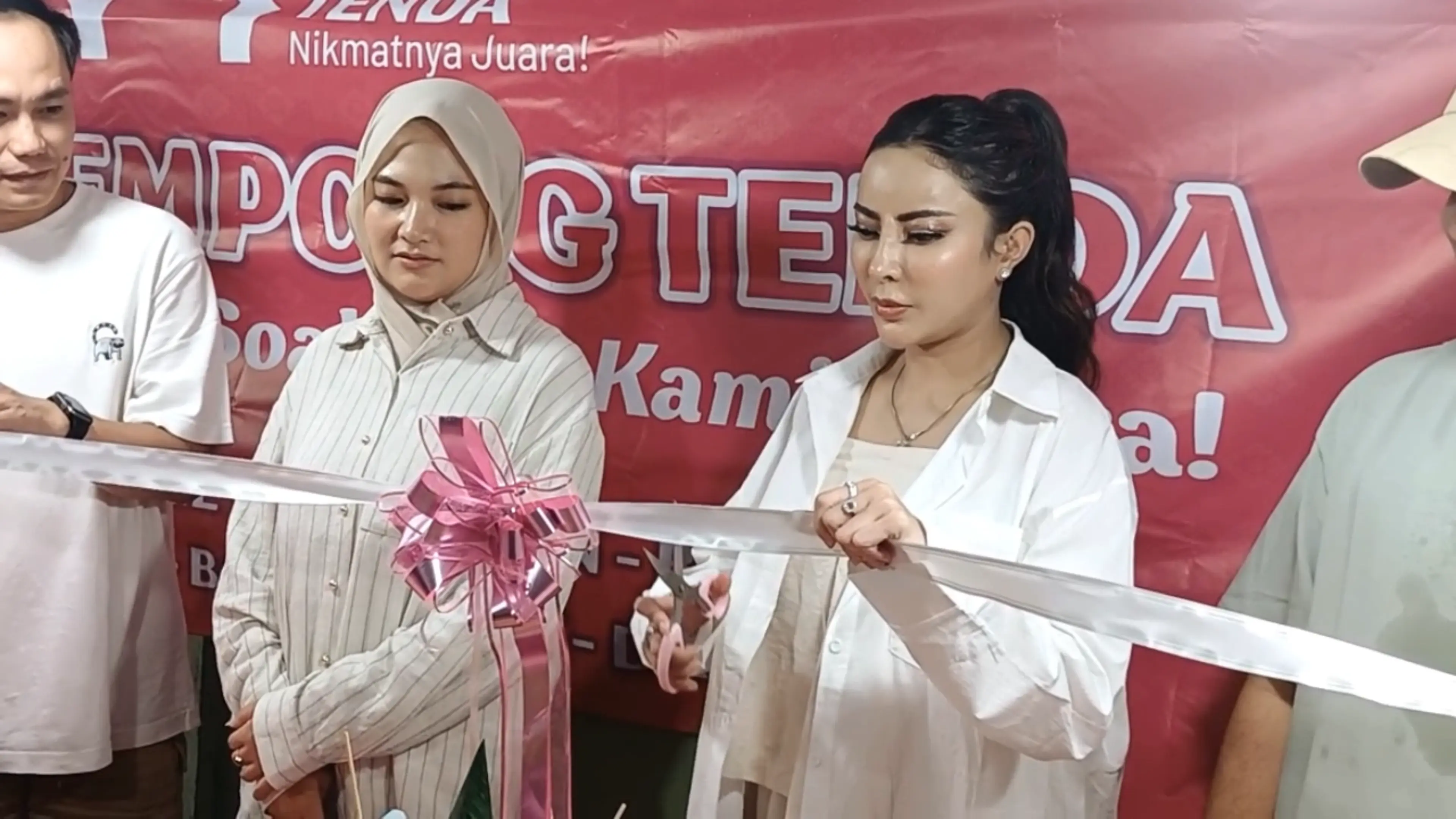 (VIDEO) Makin Sukses, Ayu Aulia Buka Cabang ke-6 Nasi Tempong Tenda