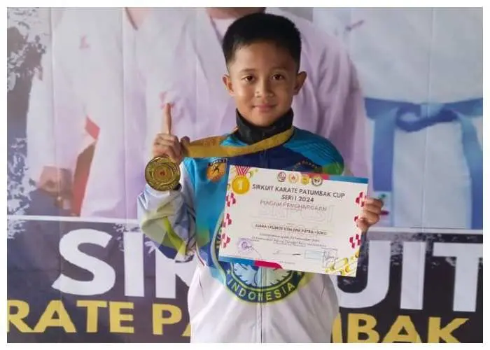 Anak TKI Berprestasi Cabor Karate Junior Menginspirasi Siswa dan Siswi MIN 9 Medan