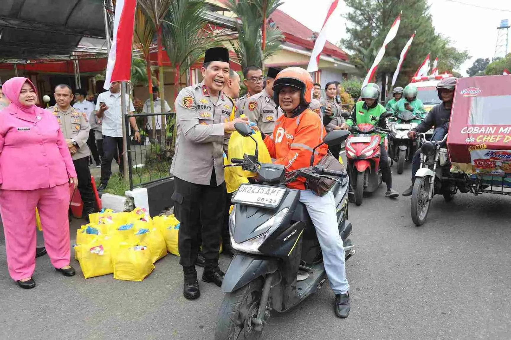 Bazar Ramadhan Polri Presisi dan Bansos Bhayangkari 2025: Polri Hadir dengan Kepedulian di Bulan Suci