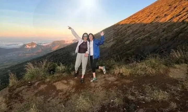Terungkap! Ini Alasan Lilie Wijayanti dan Elsa Laksono Mendaki ke Puncak Carstensz