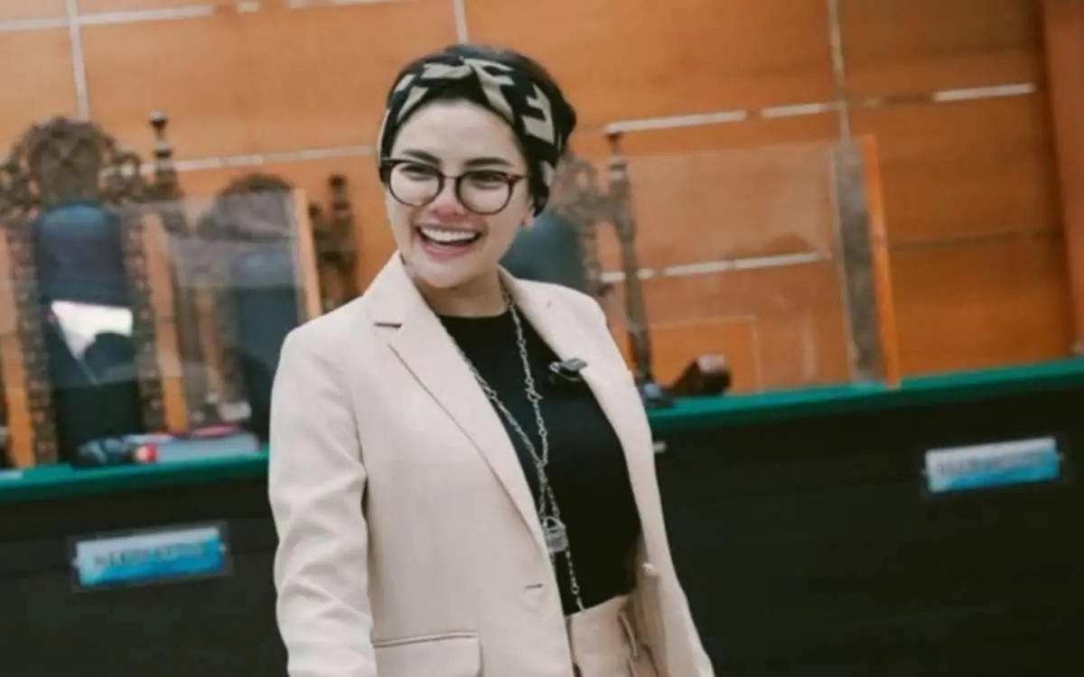 Kronologi Lengkap Kasus Nikita Mirzani , Benarkah Terseret Dugaan Pemerasan?