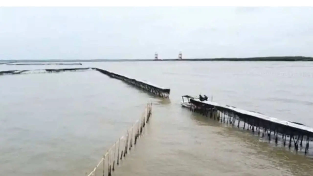 Kejagung Surati Kades Kohod, Bisa Jadi Tersangka Dugaan Korupsi Sertifikat Laut Tangerang?