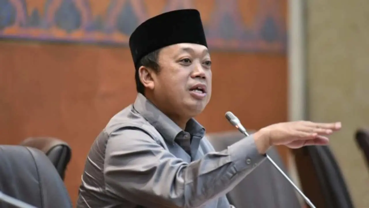Menteri ATR/BPN Nusron  Wahid Cabut SHM/ SHGM Pagar Laut PIK2 di Kabupaten Tangerang