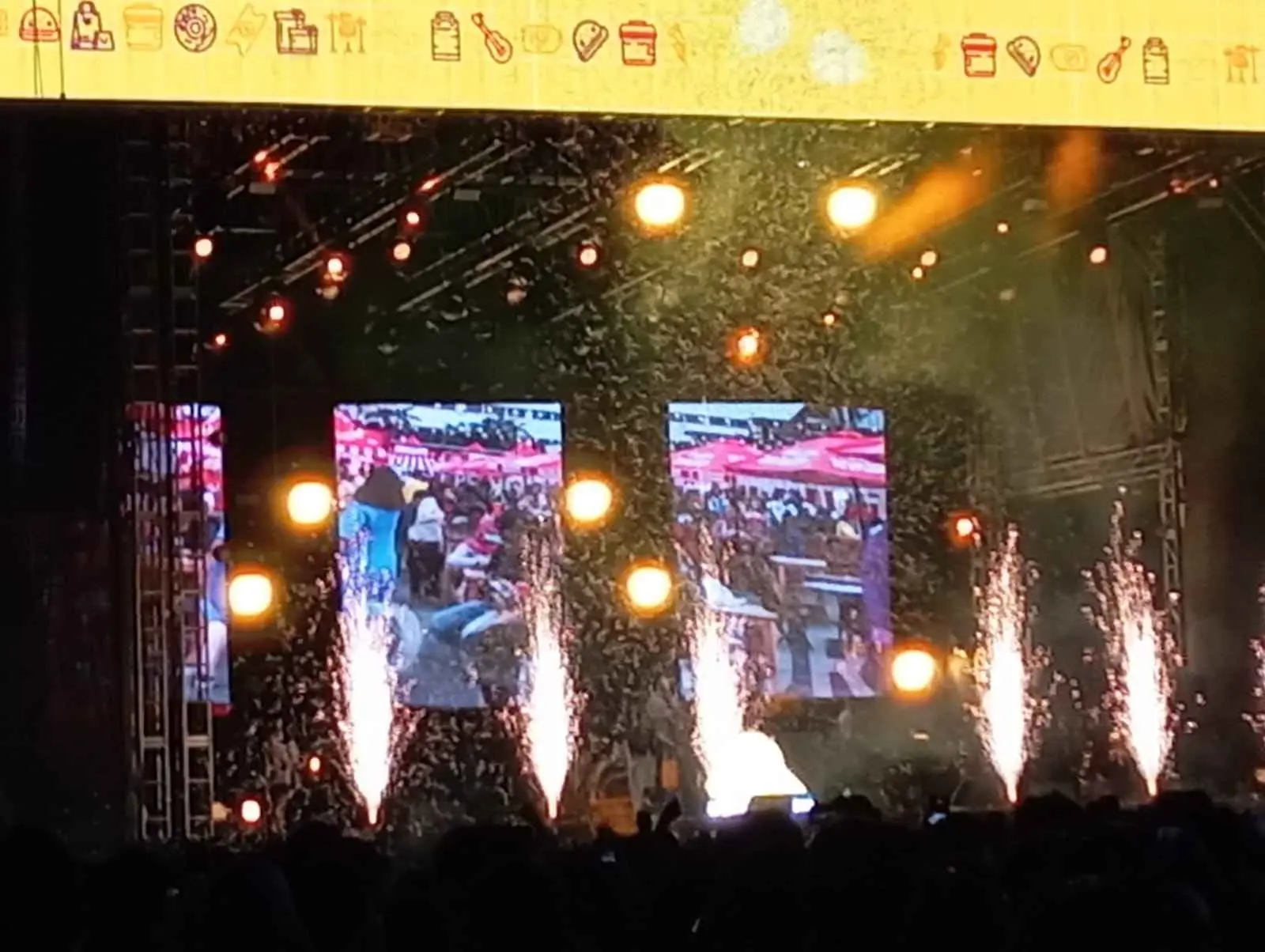 Grup Band Feast Bakar Semangat Pengunjung Big Bang Festival 2024