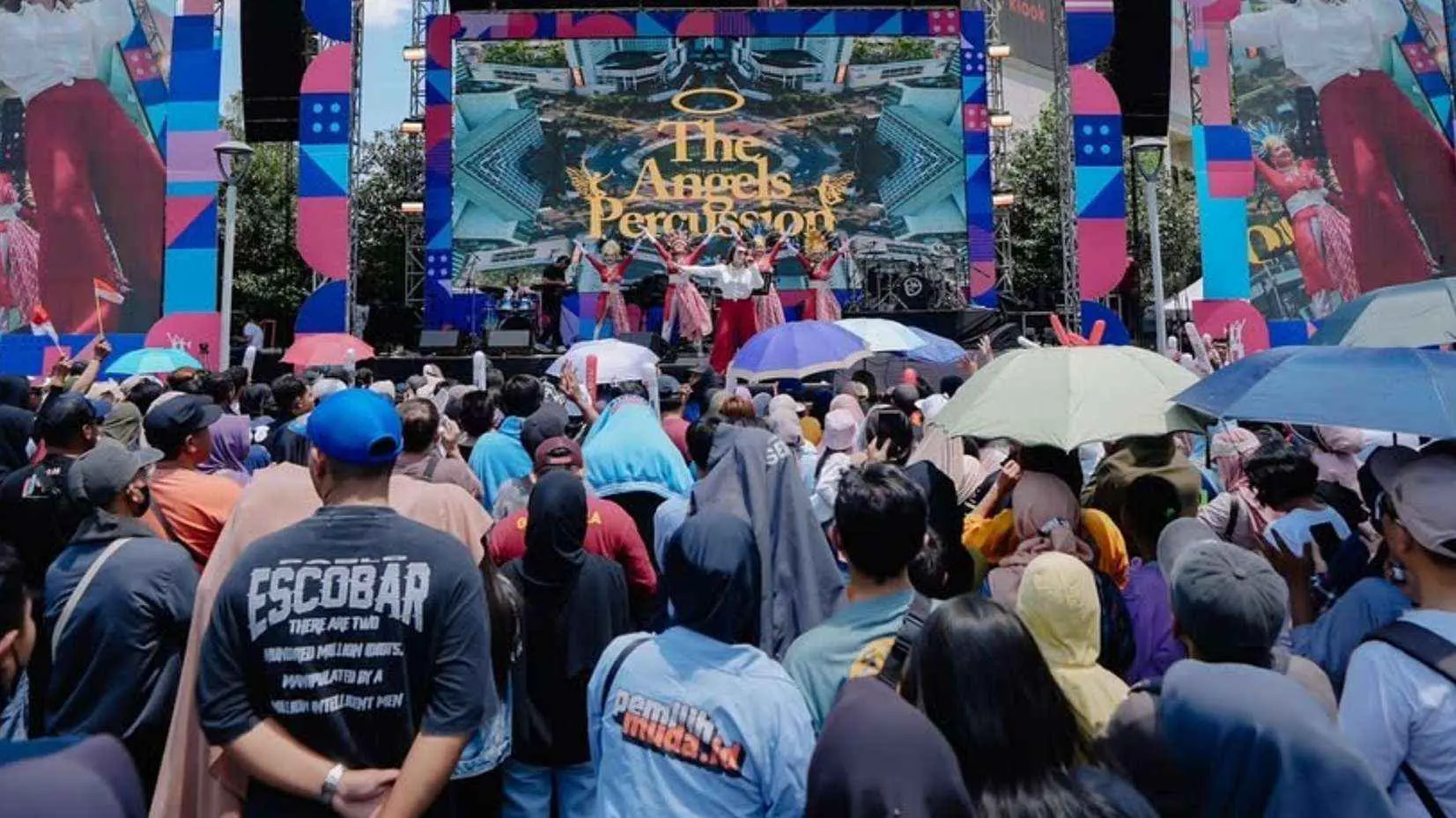 Panggung Rakyat Bank DKI Dorong Literasi dan Inklusi Keuangan